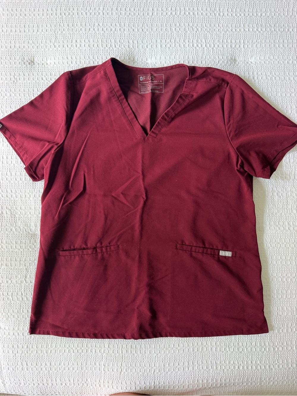 FIGS Women's V-Neck Scrub Top in Burgundy